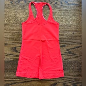 Lululemon workout top